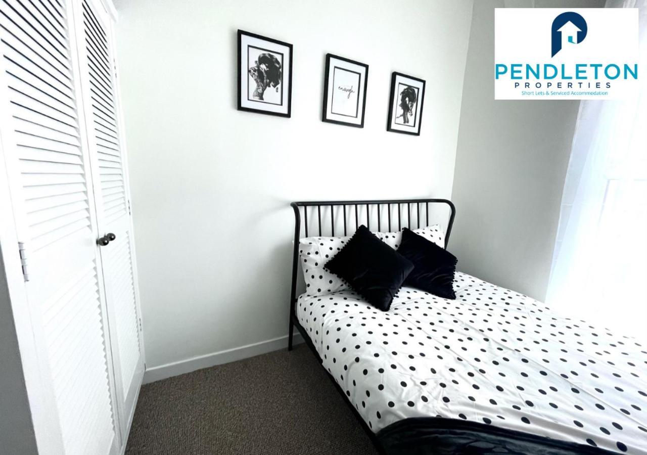Modern 3 Bed House With Free Parking And Wi-Fi Vila Preston  Exterior foto